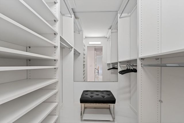 725 Hummingbird Way 103, North Palm Beach, FL 33408