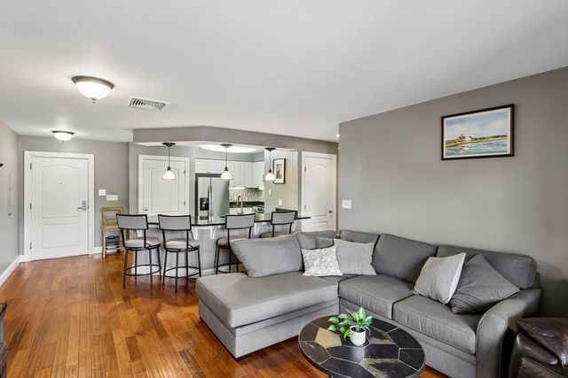 501 Commerce Dr 3211, Braintree, MA 02184