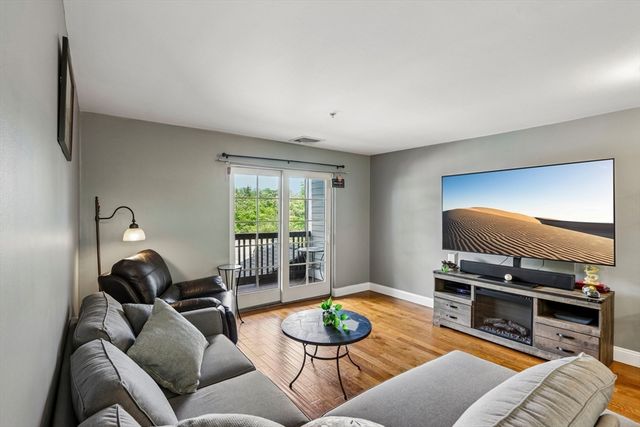 501 Commerce Dr 3211, Braintree, MA 02184