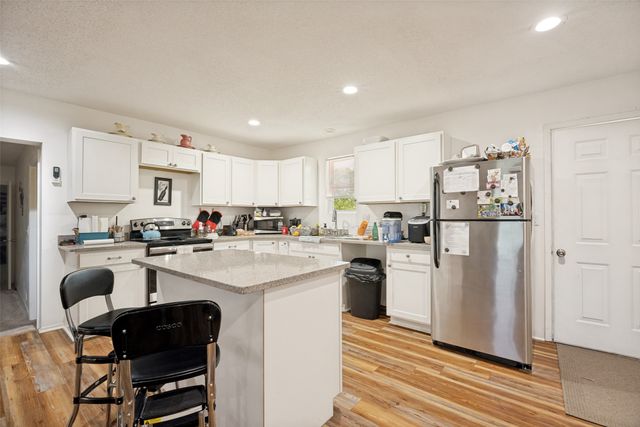 402 Jones Street, Tom Bean, TX 75489