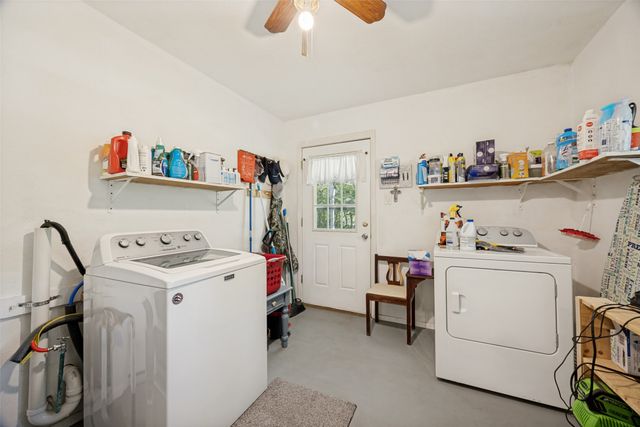 402 Jones Street, Tom Bean, TX 75489