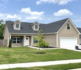 1017 Echo Ridge Rd, Columbia, TN 38401
