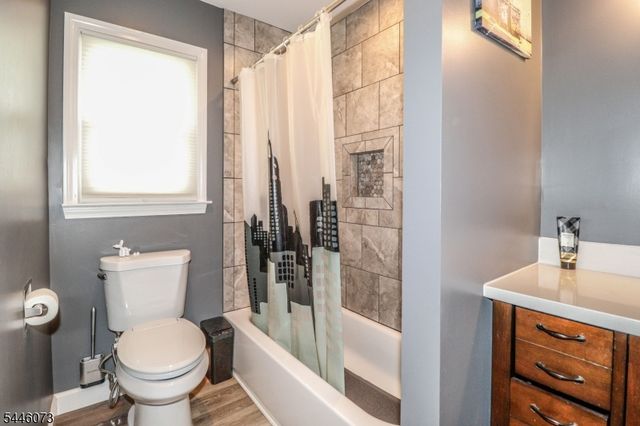 31 Woodview Ave, Woodbridge Twp., NJ 08863