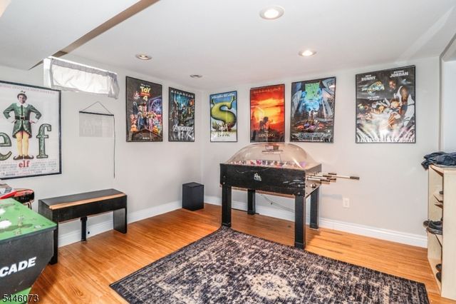 31 Woodview Ave, Woodbridge Twp., NJ 08863