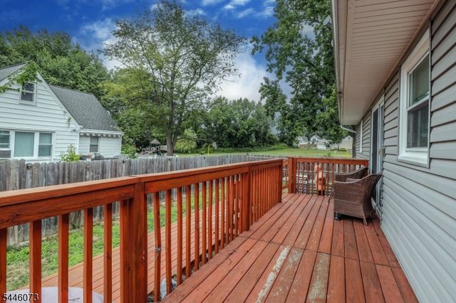 31 Woodview Ave, Woodbridge Twp., NJ 08863