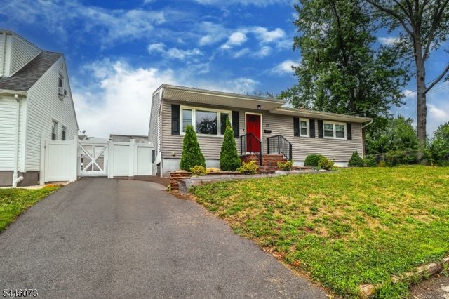 31 Woodview Ave, Woodbridge Twp., NJ 08863