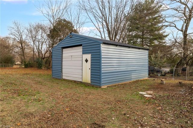 1911 Leight Street, Winston-salem, NC 27107