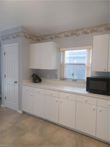 4508 Varsity CIR, Lehigh Acres, FL 33971