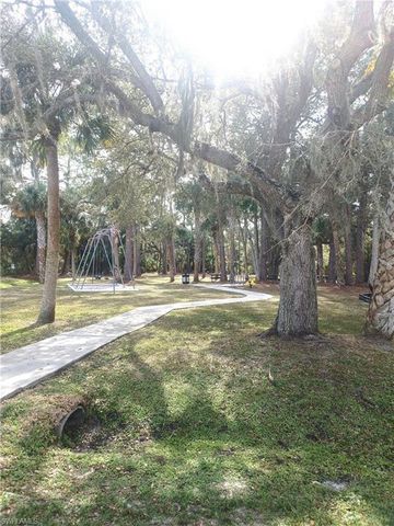 4508 Varsity CIR, Lehigh Acres, FL 33971