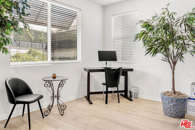 768 Daniel Freeman Circle, Inglewood, CA 90301