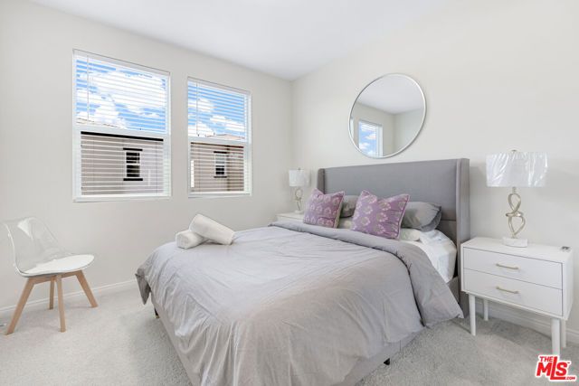 768 Daniel Freeman Circle, Inglewood, CA 90301