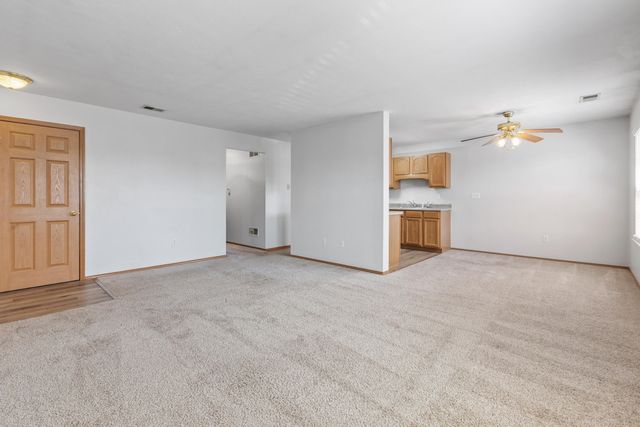 8220 Lincoln Circle B, Merrillville, IN 46410
