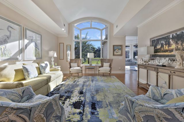 60 Leamington Ln, Hilton Head Island, SC 29928