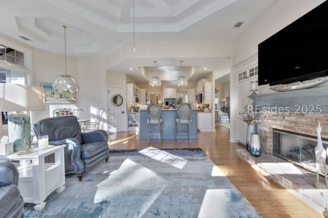 60 Leamington Ln, Hilton Head Island, SC 29928