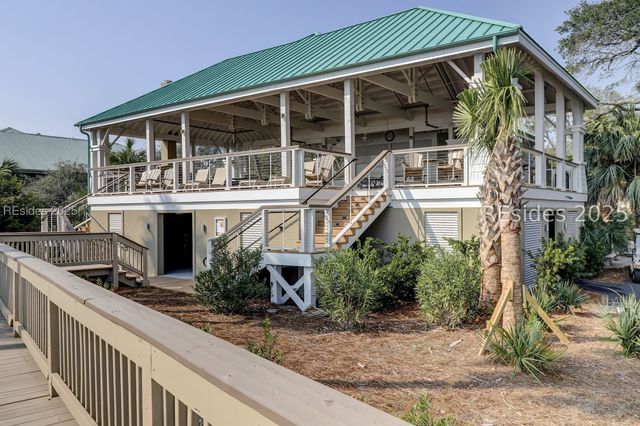 60 Leamington Ln, Hilton Head Island, SC 29928