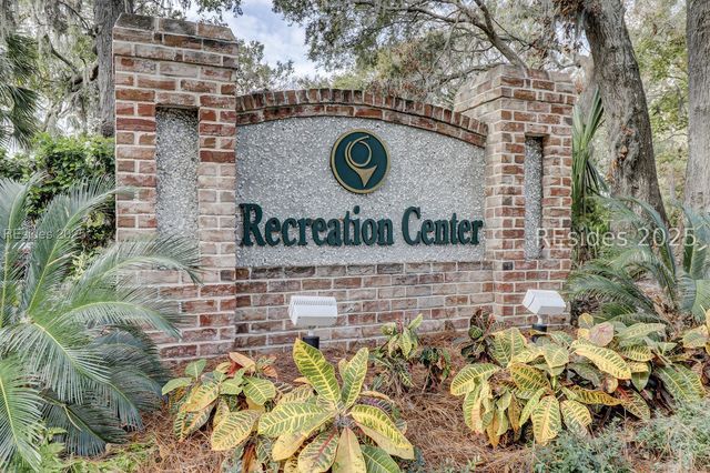 60 Leamington Ln, Hilton Head Island, SC 29928