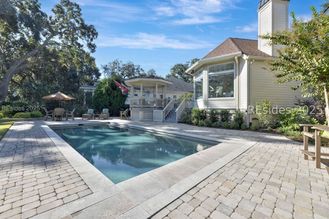 60 Leamington Ln, Hilton Head Island, SC 29928