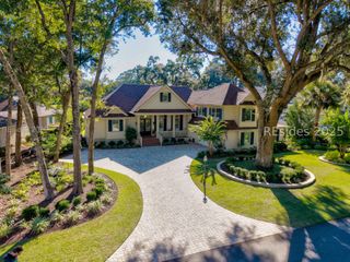 60 Leamington Ln, Hilton Head Island, SC 29928