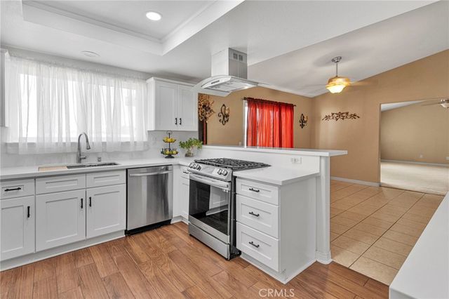15184 Walnut, Hesperia, CA 92345
