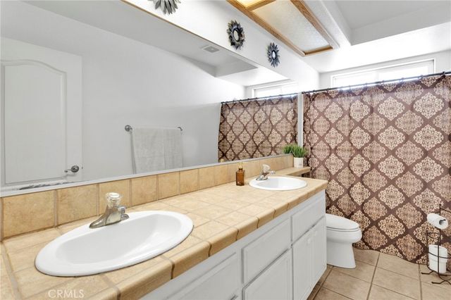 15184 Walnut, Hesperia, CA 92345