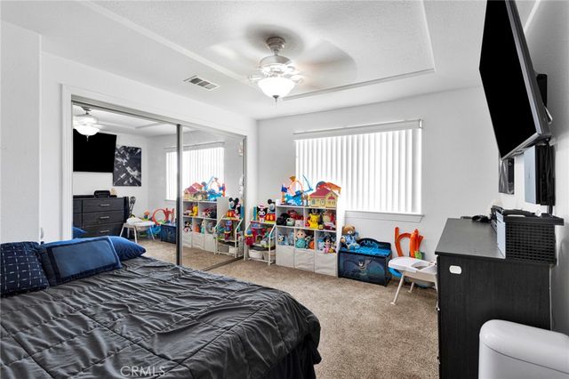 15184 Walnut, Hesperia, CA 92345
