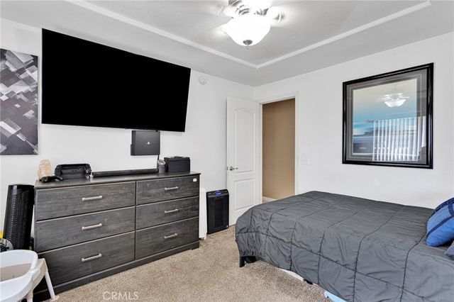 15184 Walnut, Hesperia, CA 92345