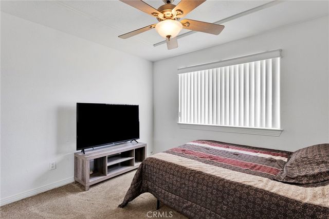 15184 Walnut, Hesperia, CA 92345