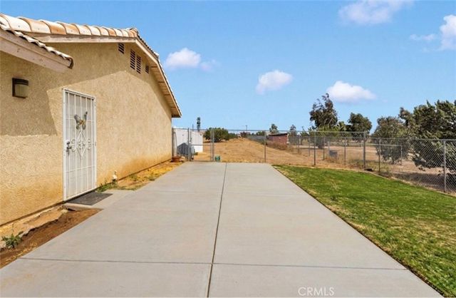 15184 Walnut, Hesperia, CA 92345