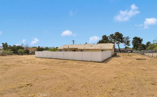 15184 Walnut, Hesperia, CA 92345