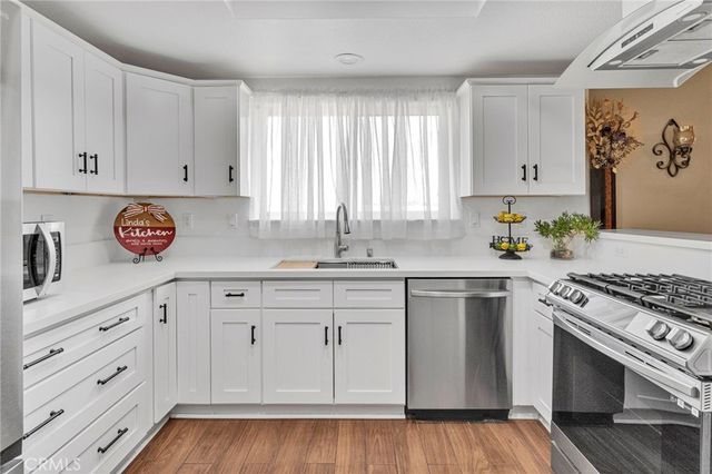 15184 Walnut, Hesperia, CA 92345
