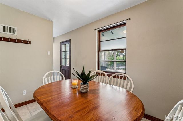 9304 Lenard Court, Unincorporated, MO 63123