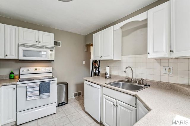 9304 Lenard Court, Unincorporated, MO 63123