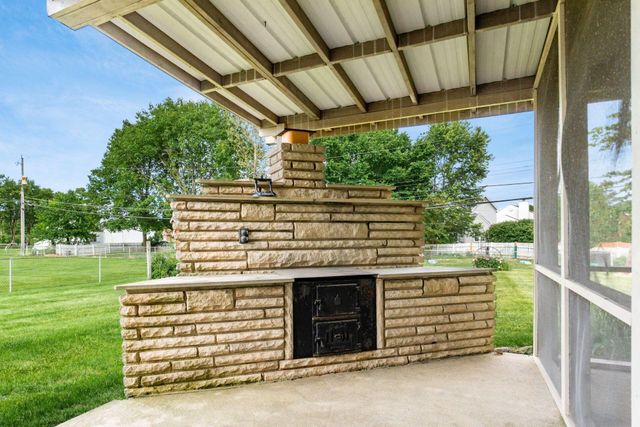 3542 Hoover Road, Grove City, OH 43123