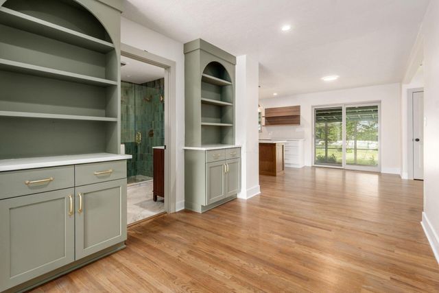 3542 Hoover Road, Grove City, OH 43123