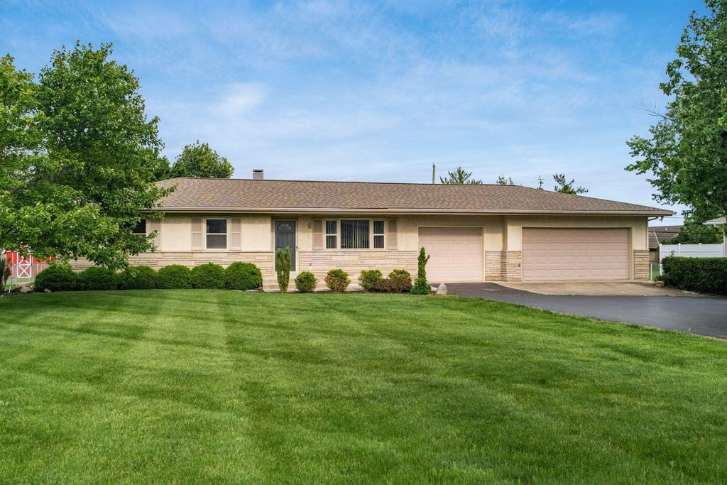 3542 Hoover Road, Grove City, OH 43123