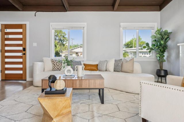 714 Hamilton Lane, Santa Clara, CA 95051