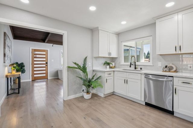 714 Hamilton Lane, Santa Clara, CA 95051