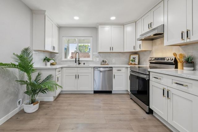 714 Hamilton Lane, Santa Clara, CA 95051