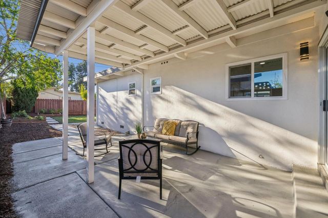 714 Hamilton Lane, Santa Clara, CA 95051