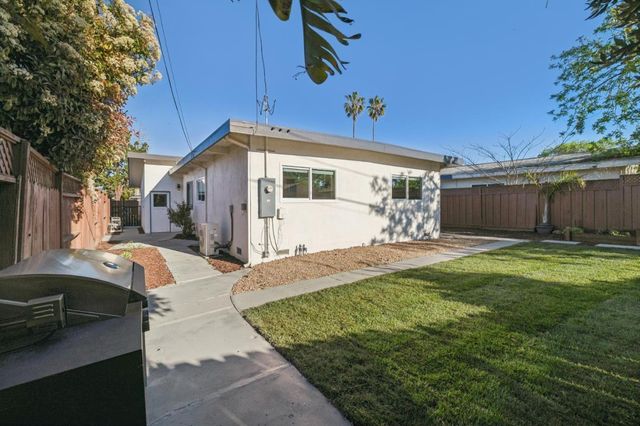 714 Hamilton Lane, Santa Clara, CA 95051