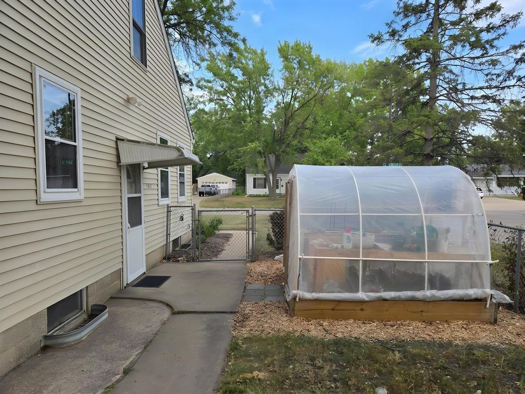 5401 Dupont Avenue N, Brooklyn Center, MN 55430 — photo 4