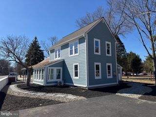 406 SWEDESBORO RD, Gibbstown, NJ 08027