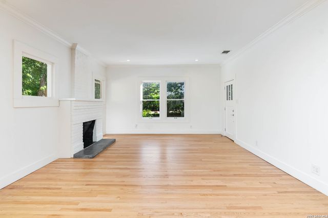 126 Armour, San Antonio, TX 78212