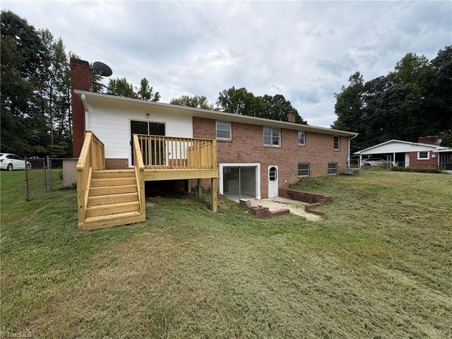 140 Joyce Drive, Winston-salem, NC 27107