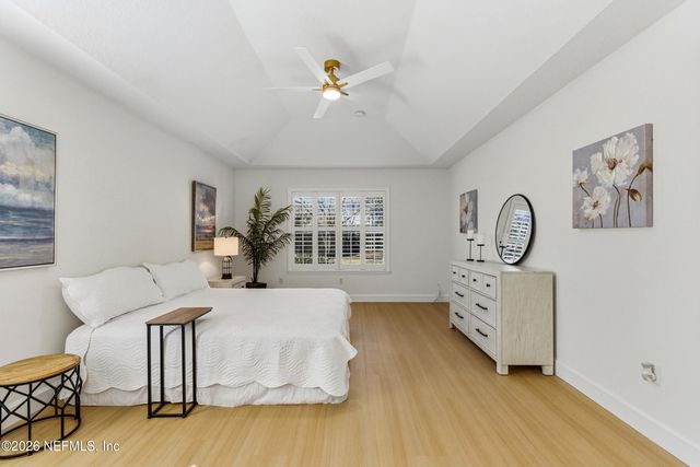 12104 LAKE FERN Drive, Jacksonville, FL 32258