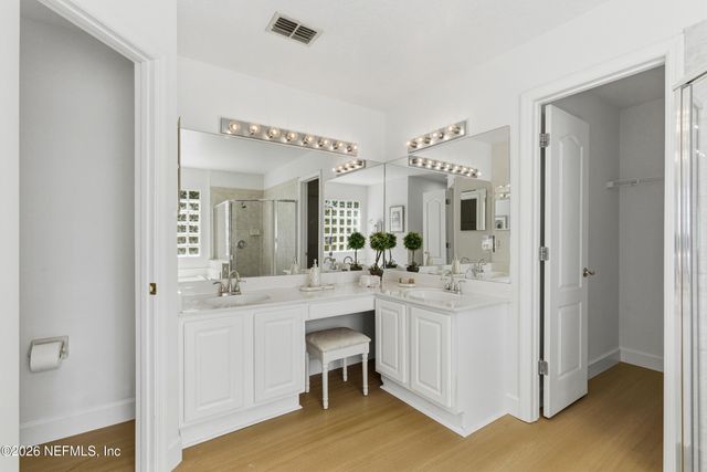 12104 LAKE FERN Drive, Jacksonville, FL 32258