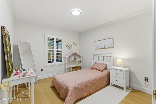 12104 LAKE FERN Drive, Jacksonville, FL 32258