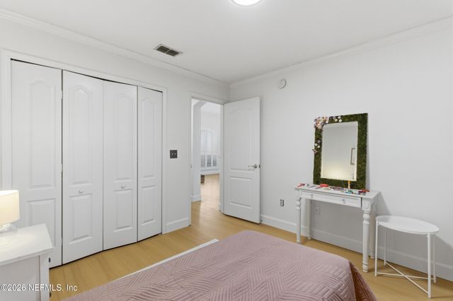 12104 LAKE FERN Drive, Jacksonville, FL 32258