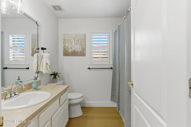 12104 LAKE FERN Drive, Jacksonville, FL 32258