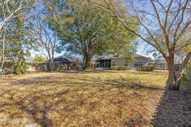 12104 LAKE FERN Drive, Jacksonville, FL 32258